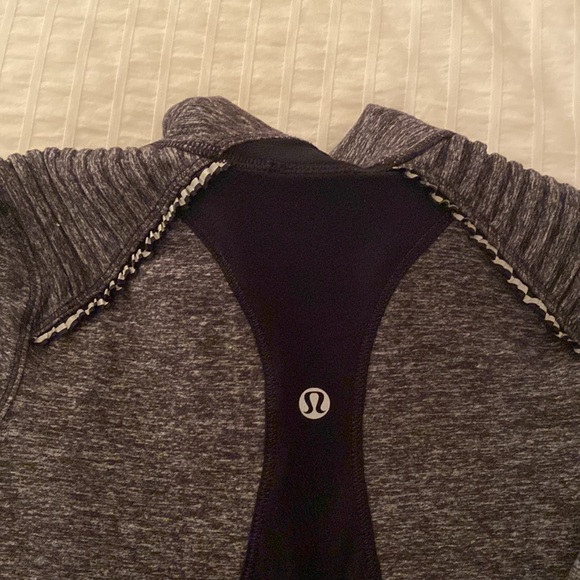 Lululemon pullover - Picture 4 of 5